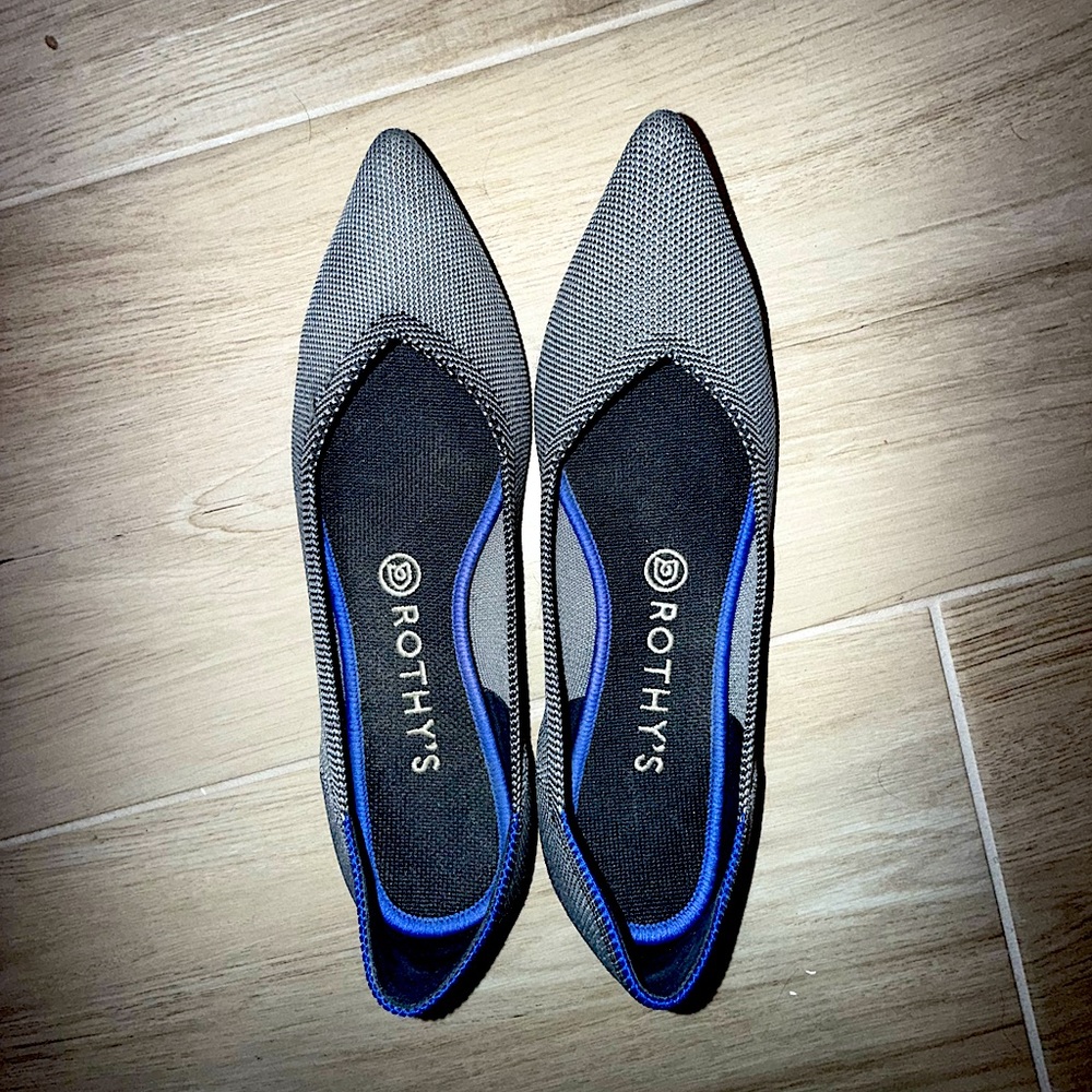 Rothy’s “The Point” Flats in Gray